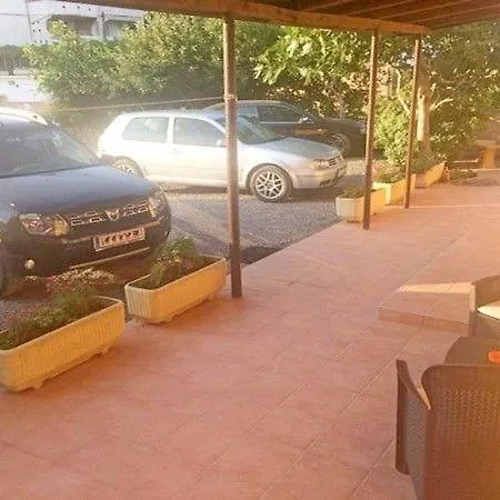 In With Terrace, Air Conditioning, Wi-fi Apartment *