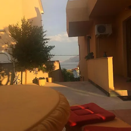 In With Terrace, Air Conditioning, Wi-fi * Lopar