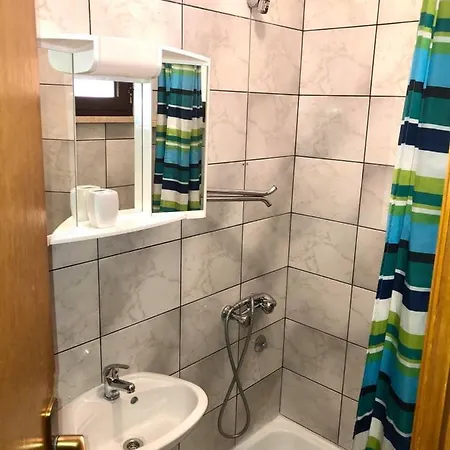 Apartment In With Terrace, Air Conditioning, Wi-fi Lopar