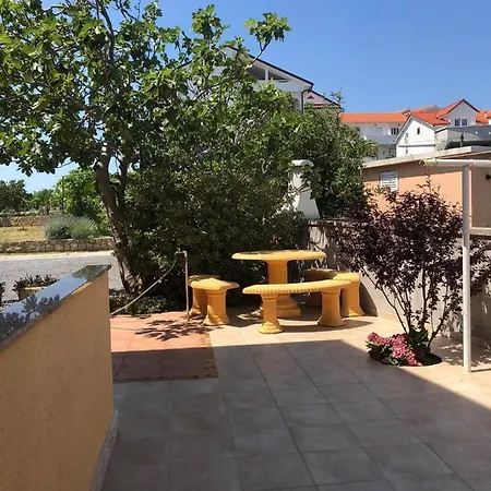 In With Terrace, Air Conditioning, Wi-fi Lopar